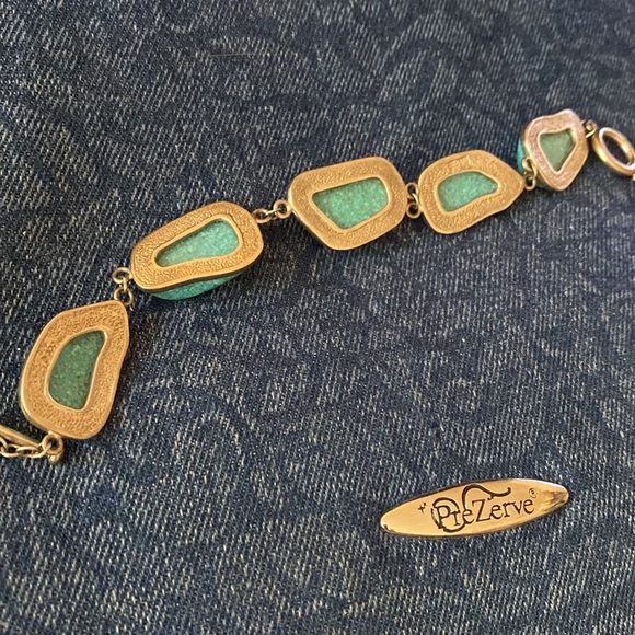 Chunky Turquoise bracelet  SIZE 7” toggle closure - Picture 5 of 8